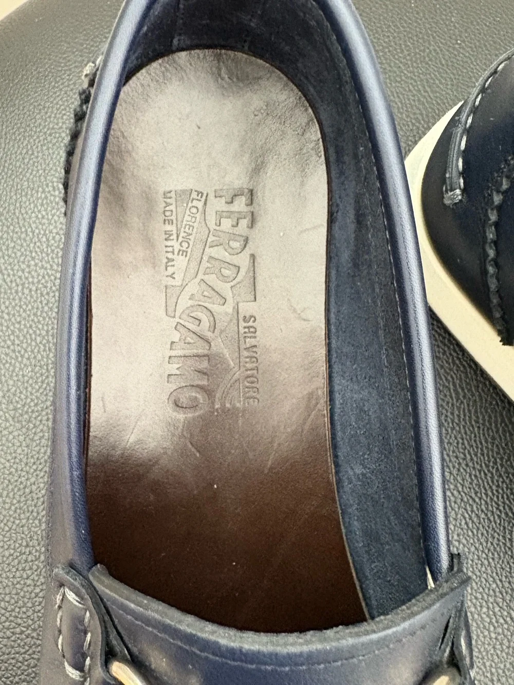 Salvatore Ferragamo Gancini Bit Leather Boat Casual Loafers Navy Sz 7 Made Italy